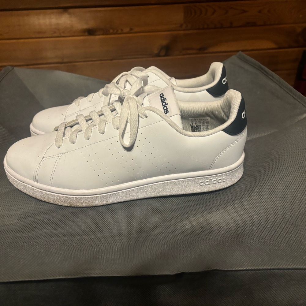 Adidas - Picture 4 of 4